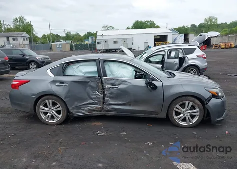 2017 Nissan Altima 3.5 Sl z USA, uszkodzony, nr VIN 1N4BL3AP7HC108127